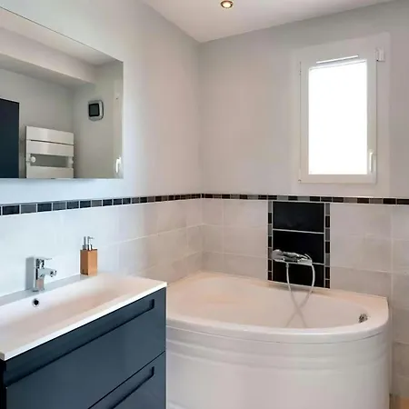 Casa-capussambre Spacious With Sea View Heated Pool Air Con Sauna Villa