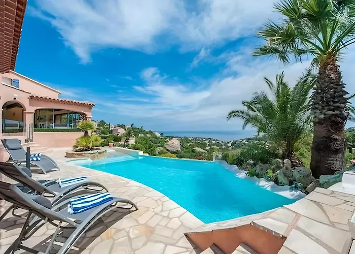 Casa-capussambre Piscine Chauffee Vue Sur Clim * Les Issambres